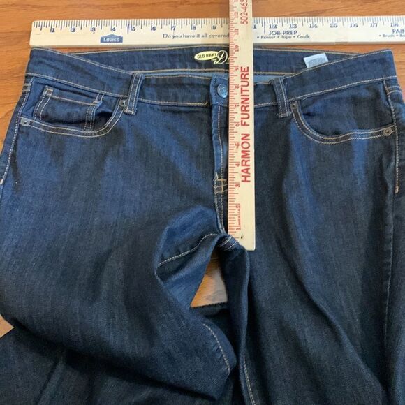 Old Navy “the diva” Size 10 short denim jeans - Picture 4 of 6